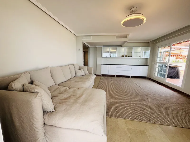 Stunning 3-Bedroom Apartment with Panoramic Sea Views in Prime Beachfront Location in Torrequebrada, Benalmadena.