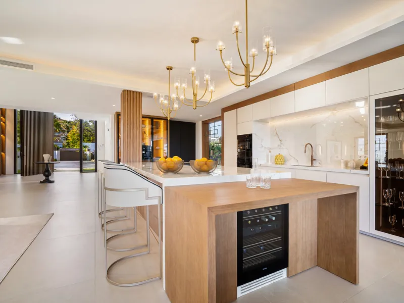 Boasting of unparalleled architecture and unrivalled construction quality, the villa offers sophisticated and contemporary living, sitting on a private plot within a secure community with breathtaking front-line panoramic views towards Los Naranjos Golf c