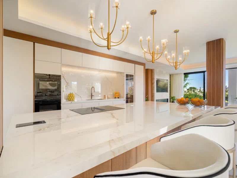 Boasting of unparalleled architecture and unrivalled construction quality, the villa offers sophisticated and contemporary living, sitting on a private plot within a secure community with breathtaking front-line panoramic views towards Los Naranjos Golf c