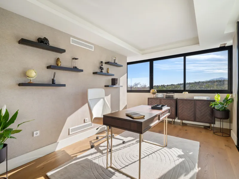 Boasting of unparalleled architecture and unrivalled construction quality, the villa offers sophisticated and contemporary living, sitting on a private plot within a secure community with breathtaking front-line panoramic views towards Los Naranjos Golf c