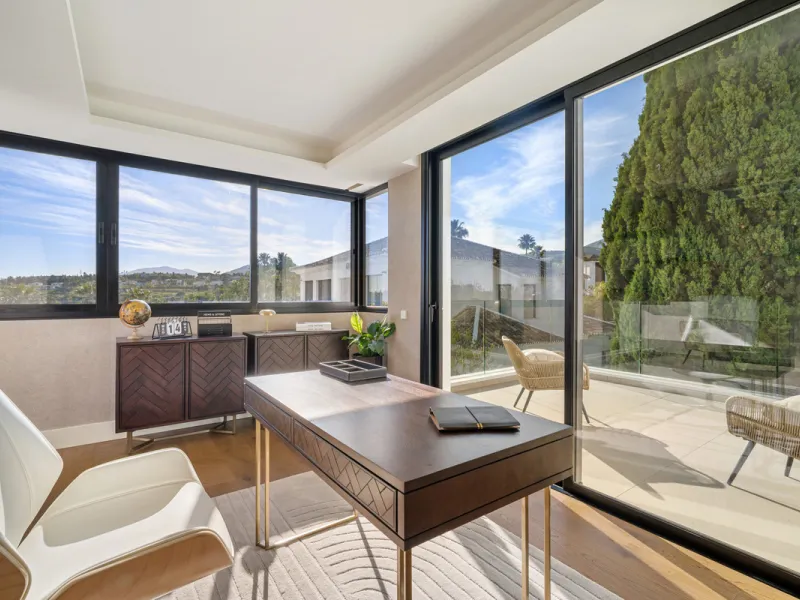 Boasting of unparalleled architecture and unrivalled construction quality, the villa offers sophisticated and contemporary living, sitting on a private plot within a secure community with breathtaking front-line panoramic views towards Los Naranjos Golf c