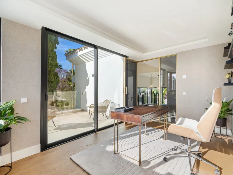 Boasting of unparalleled architecture and unrivalled construction quality, the villa offers sophisticated and contemporary living, sitting on a private plot within a secure community with breathtaking front-line panoramic views towards Los Naranjos Golf c