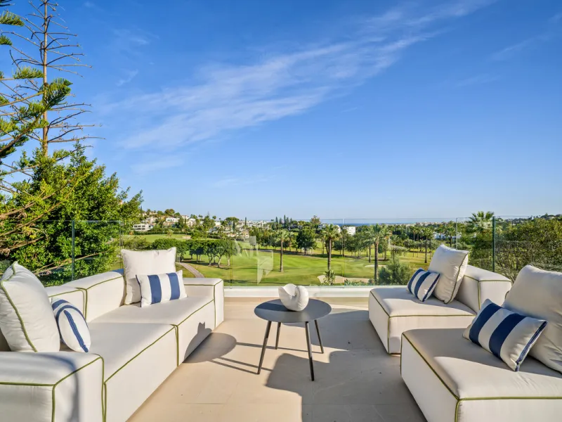 Boasting of unparalleled architecture and unrivalled construction quality, the villa offers sophisticated and contemporary living, sitting on a private plot within a secure community with breathtaking front-line panoramic views towards Los Naranjos Golf c