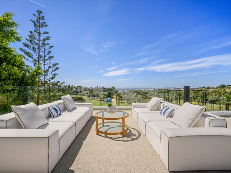 Boasting of unparalleled architecture and unrivalled construction quality, the villa offers sophisticated and contemporary living, sitting on a private plot within a secure community with breathtaking front-line panoramic views towards Los Naranjos Golf c