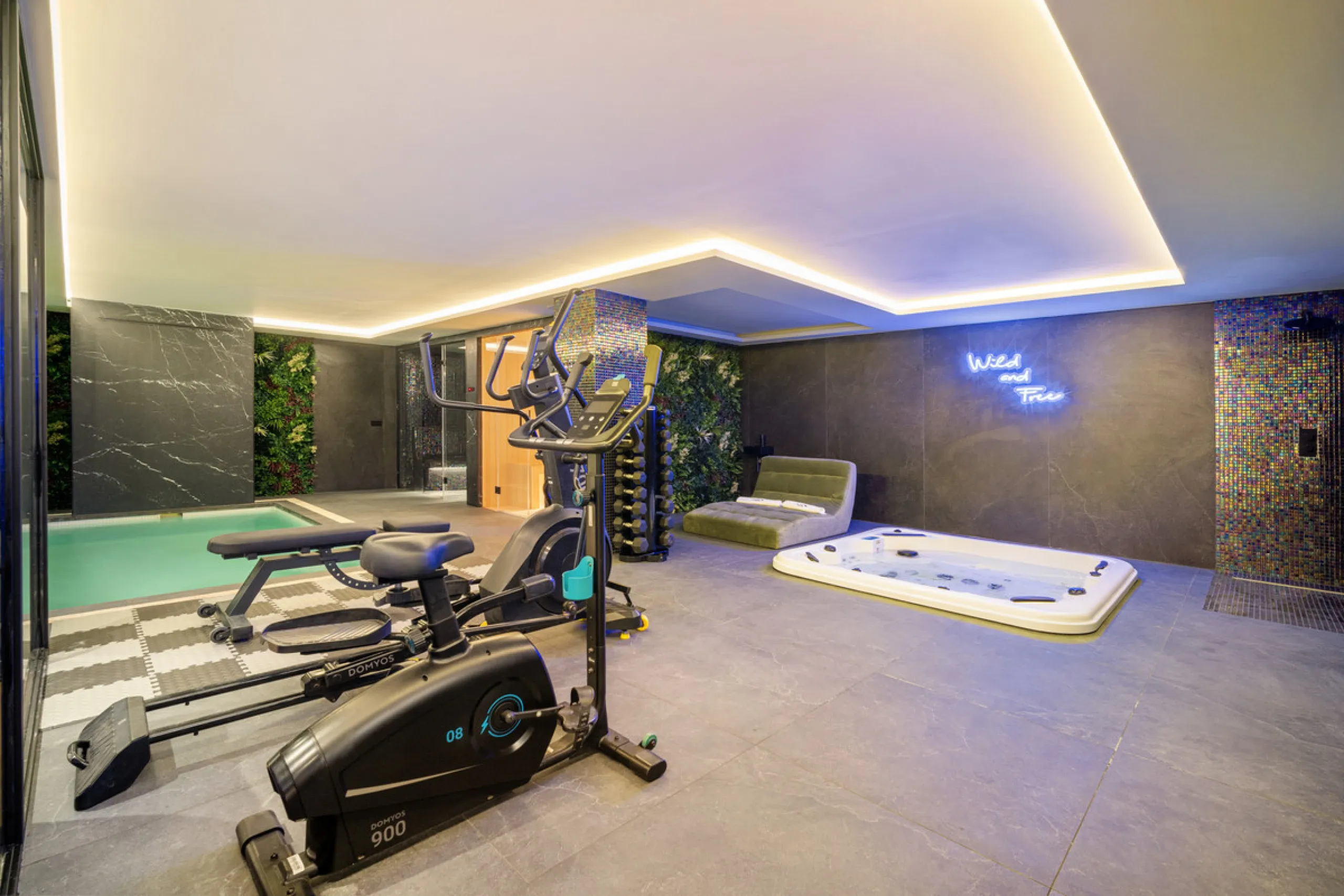 Boasting of unparalleled architecture and unrivalled construction quality, the villa offers sophisticated and contemporary living, sitting on a private plot within a secure community with breathtaking front-line panoramic views towards Los Naranjos Golf c