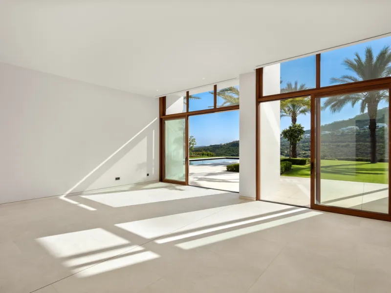 This exceptional residence, exclusive to the Finca Cortesin resort, exudes a captivating blend of luxury and elegance. Designed by the renowned Jose Maria Sierra architects, this architectural masterpiece stands unrivalled on the Costa del Sol, boasting a