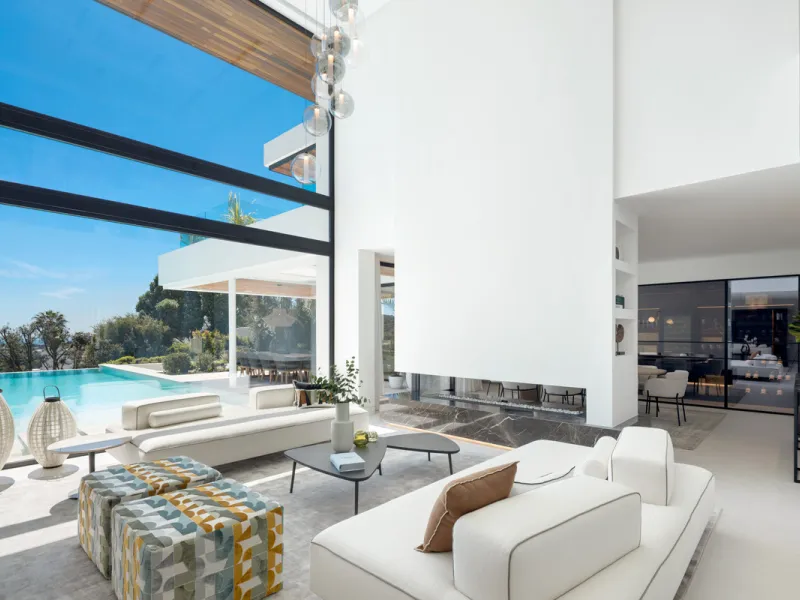 House - Detached Villa в продаже в Benahavís, Málaga. В доме 6 спален и 8 ванных комнат. Площадь дома 631 м². Площадь участка 1398 м²