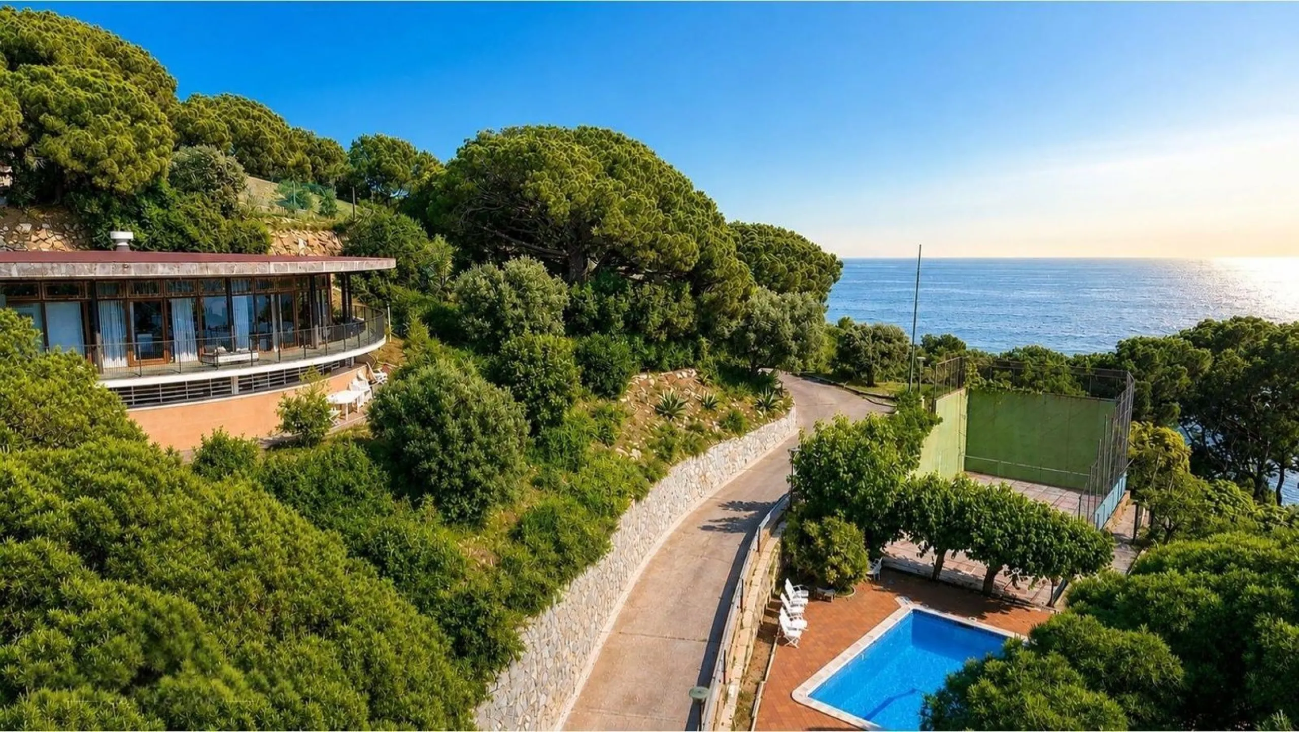 Exclusiva finca con vistas panorámicas al mar en Sant Pol de Mar