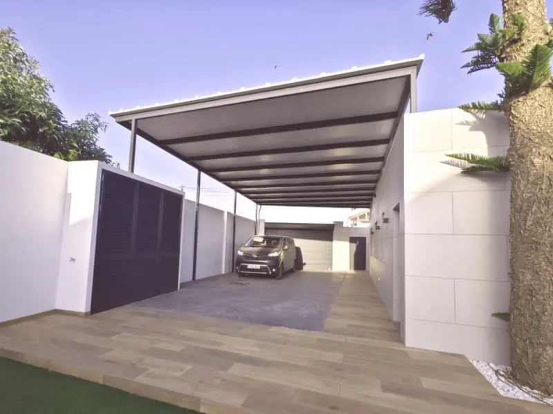 Magnificent detached villa in El Coto.