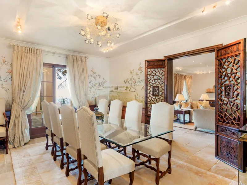 This estate is much more than a property: it's a statement of style, refined taste, and forward-thinking vision. A place where understated luxury blends seamlessly with the serenity of the Andalusian countryside, all while remaining within easy reach of M
