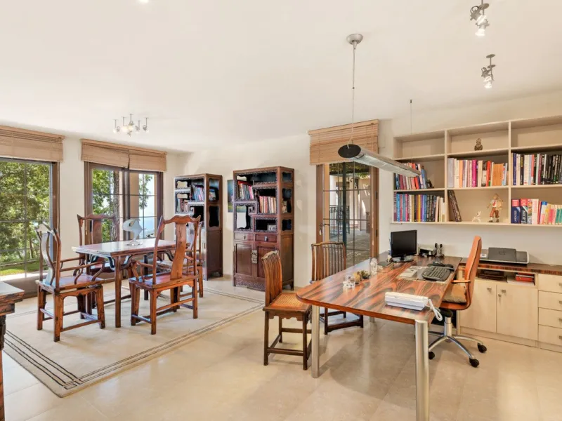 This estate is much more than a property: it's a statement of style, refined taste, and forward-thinking vision. A place where understated luxury blends seamlessly with the serenity of the Andalusian countryside, all while remaining within easy reach of M