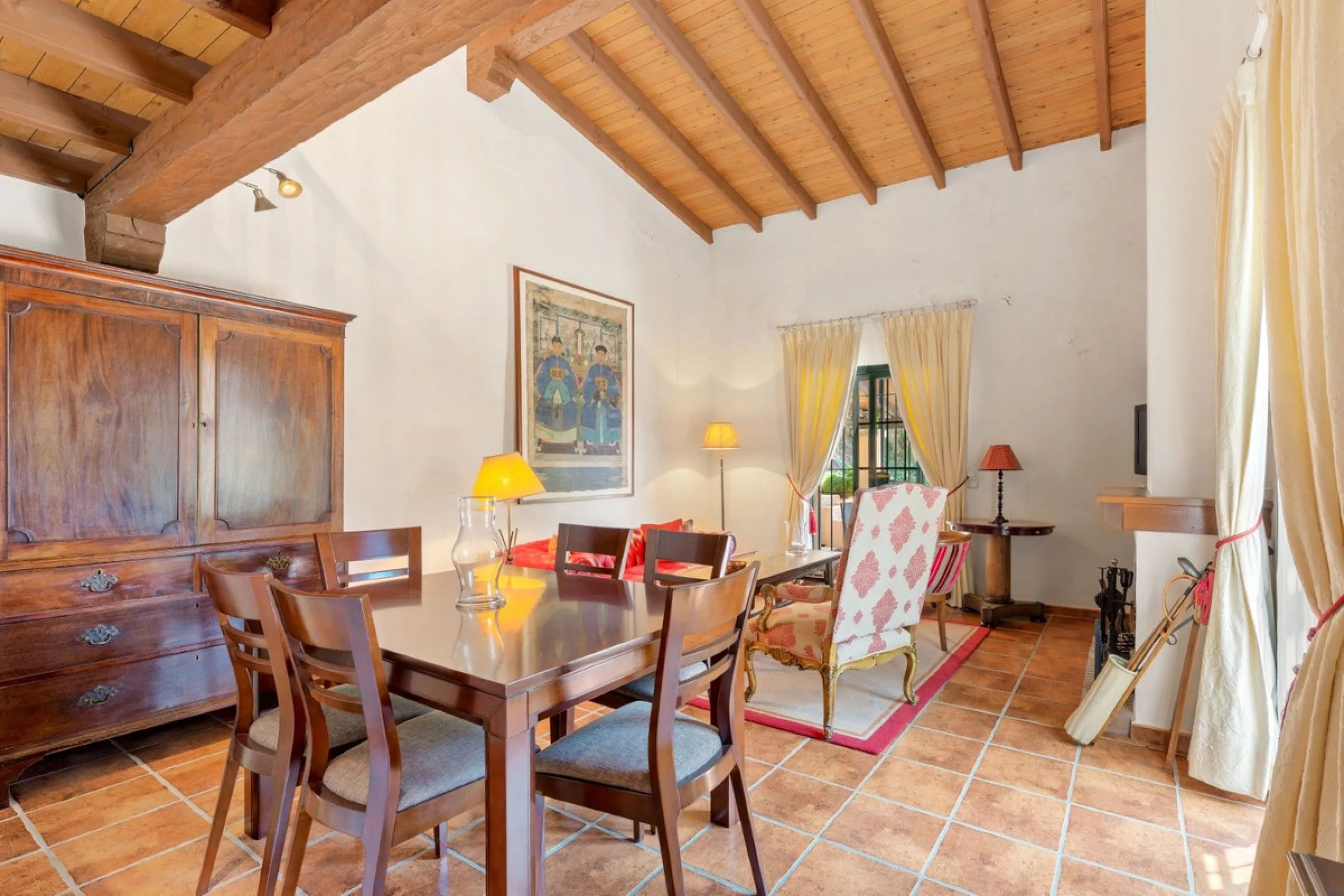 This estate is much more than a property: it's a statement of style, refined taste, and forward-thinking vision. A place where understated luxury blends seamlessly with the serenity of the Andalusian countryside, all while remaining within easy reach of M