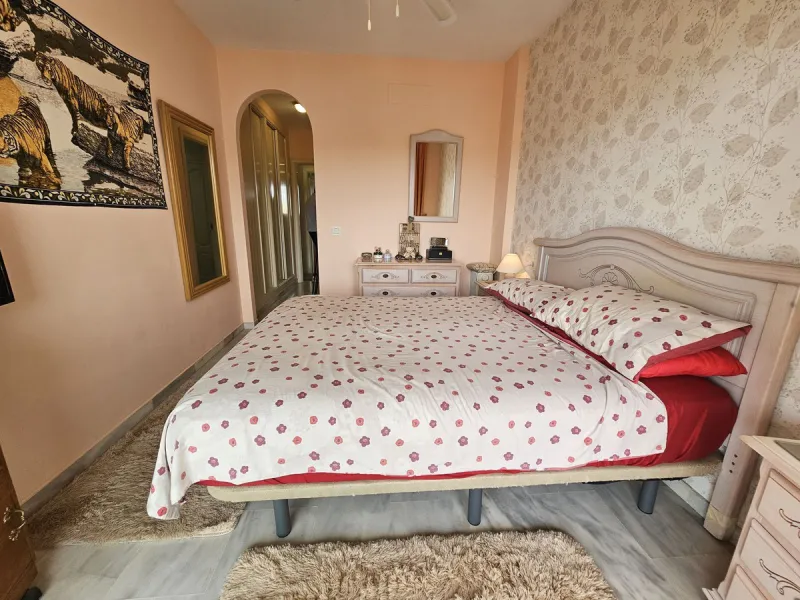 Apartment - Middle Floor Apartment в продаже в Mijas, Málaga. В доме 2 спален и 2 ванных комнат. Площадь дома 99 м²