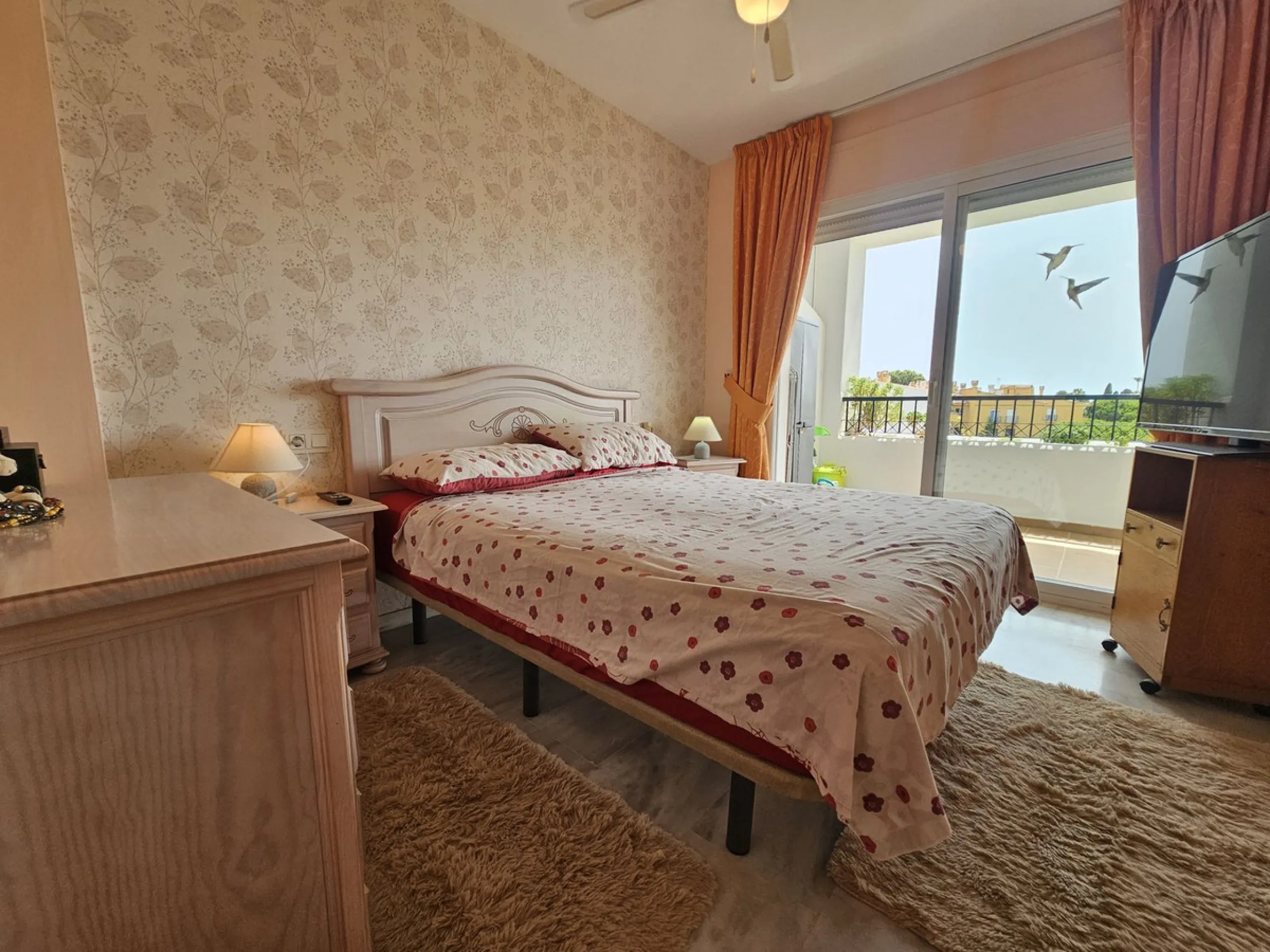 Apartment - Middle Floor Apartment в продаже в Mijas, Málaga. В доме 2 спален и 2 ванных комнат. Площадь дома 99 м²