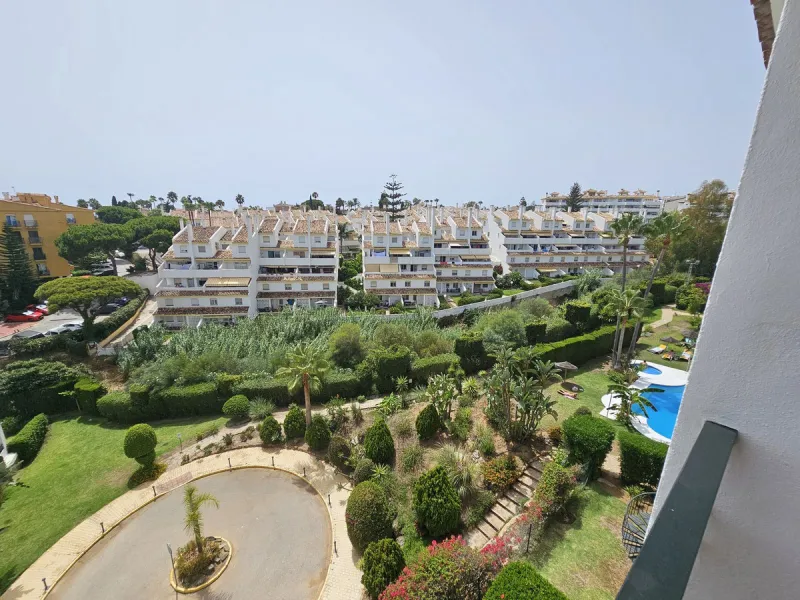 Apartment - Middle Floor Apartment в продаже в Mijas, Málaga. В доме 2 спален и 2 ванных комнат. Площадь дома 99 м²