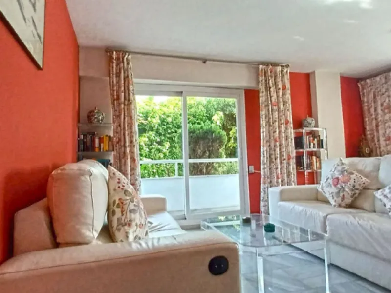 **Flat for Sale in the Heart of Marbella - Unique Opportunity**