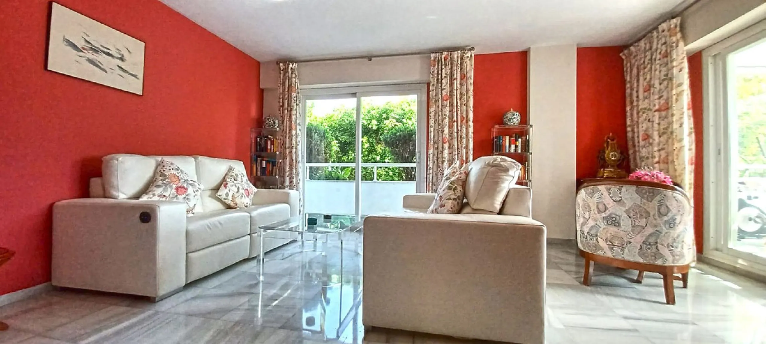 **Flat for Sale in the Heart of Marbella - Unique Opportunity**