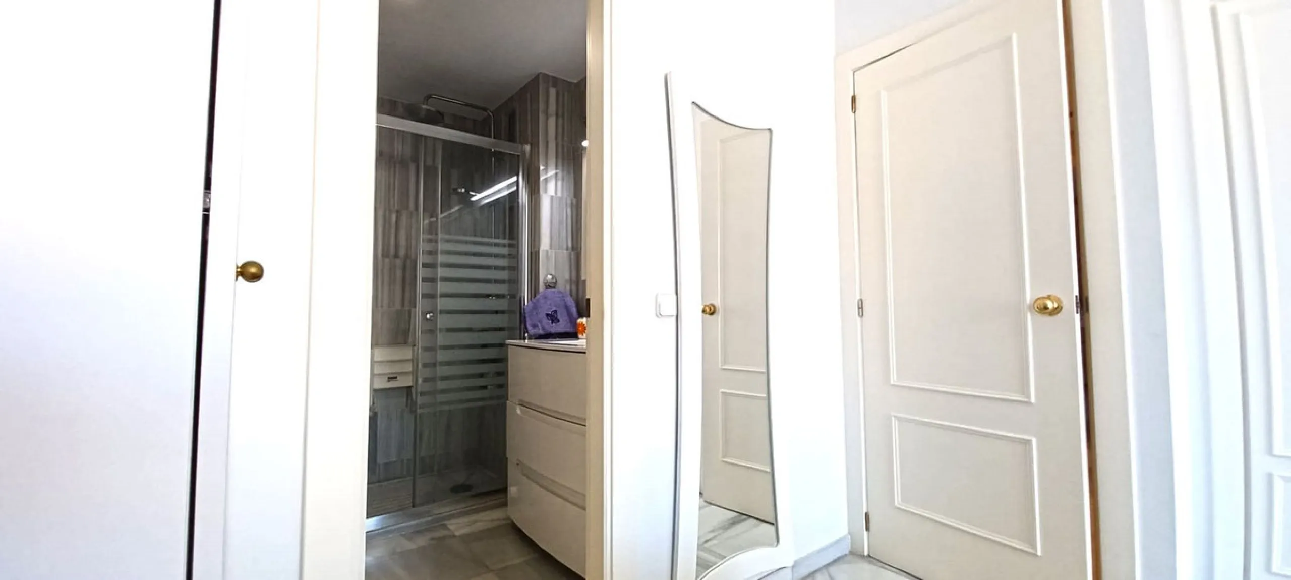 **Flat for Sale in the Heart of Marbella - Unique Opportunity**