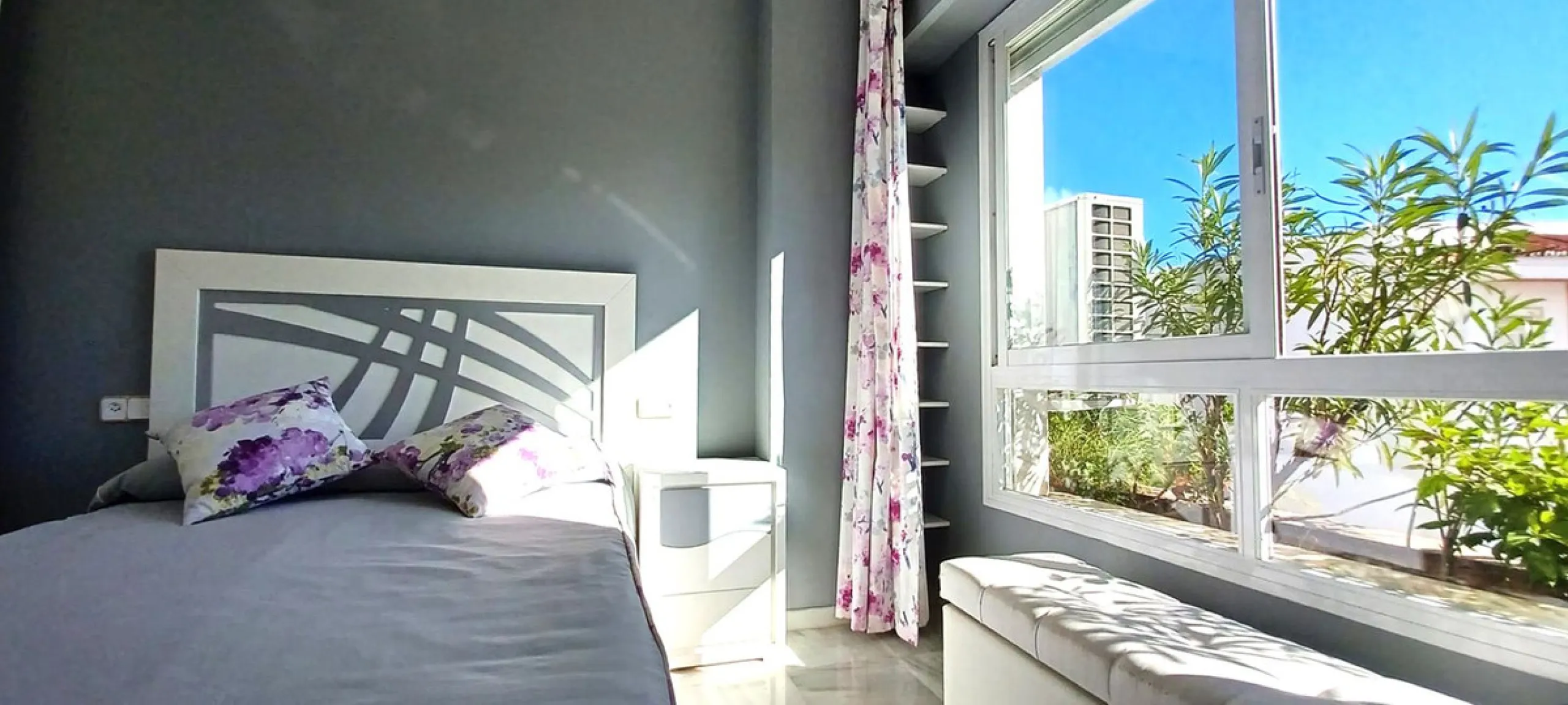 **Flat for Sale in the Heart of Marbella - Unique Opportunity**