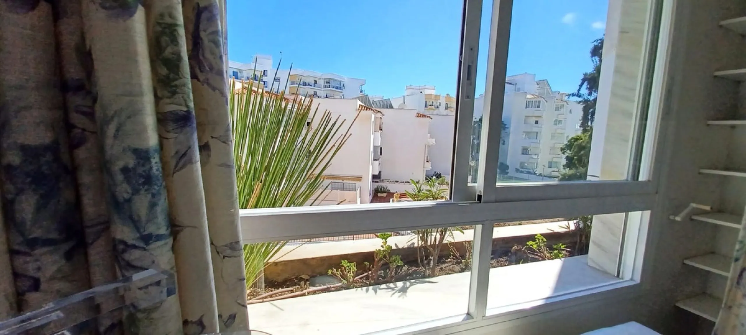 **Flat for Sale in the Heart of Marbella - Unique Opportunity**