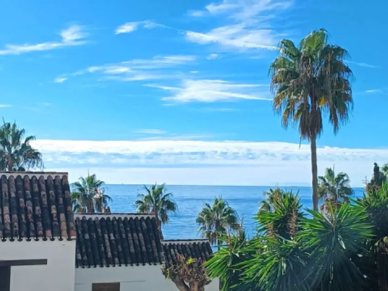 **Flat for Sale in the Heart of Marbella - Unique Opportunity**