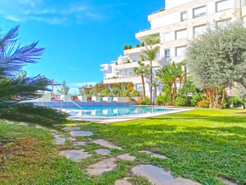 **Flat for Sale in the Heart of Marbella - Unique Opportunity**