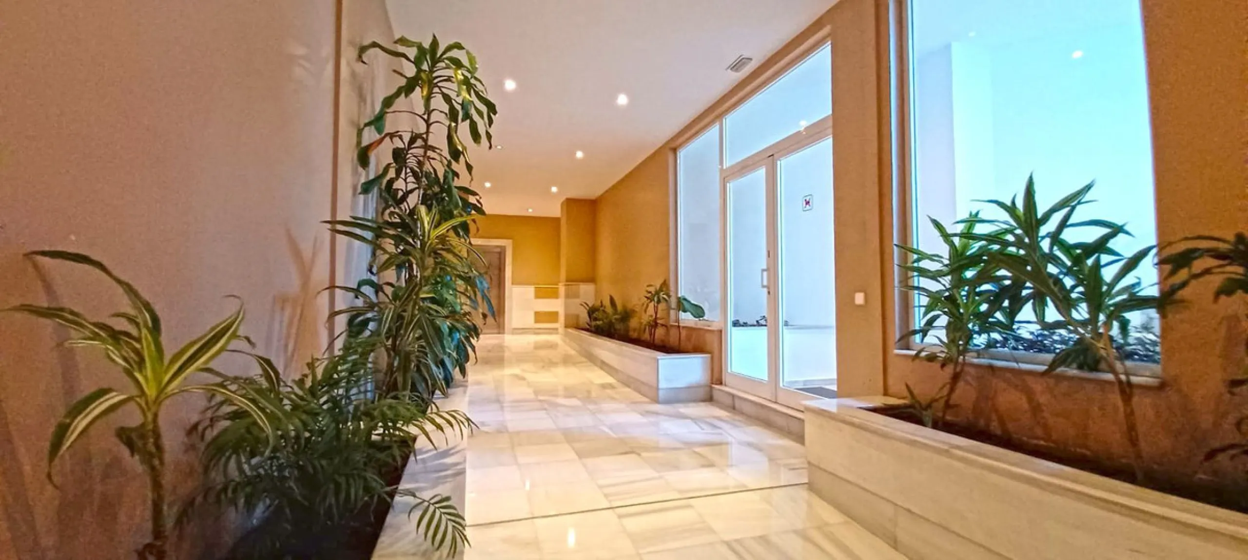 **Flat for Sale in the Heart of Marbella - Unique Opportunity**