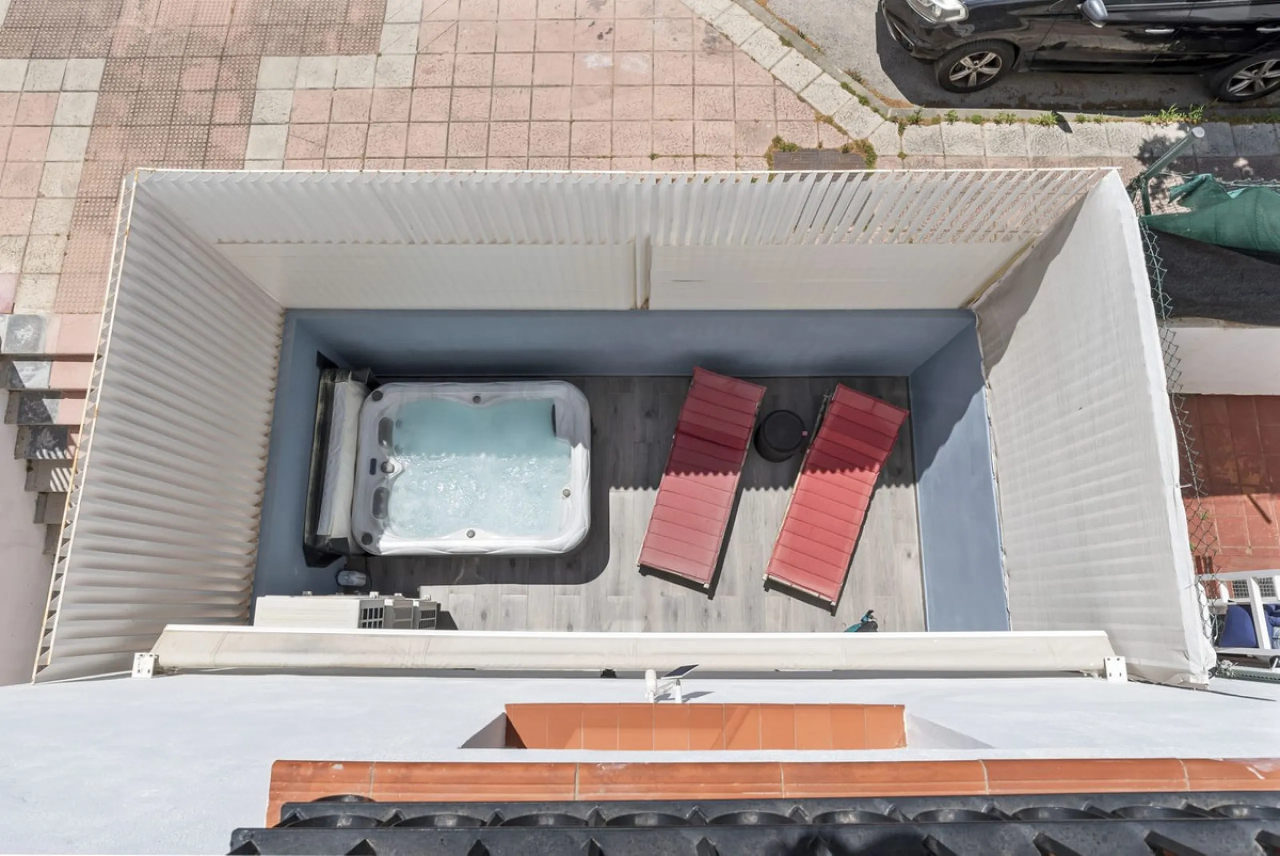House - Townhouse в продаже в Estepona, Málaga. В доме 4 спален и 3 ванных комнат. Площадь дома 232 м²