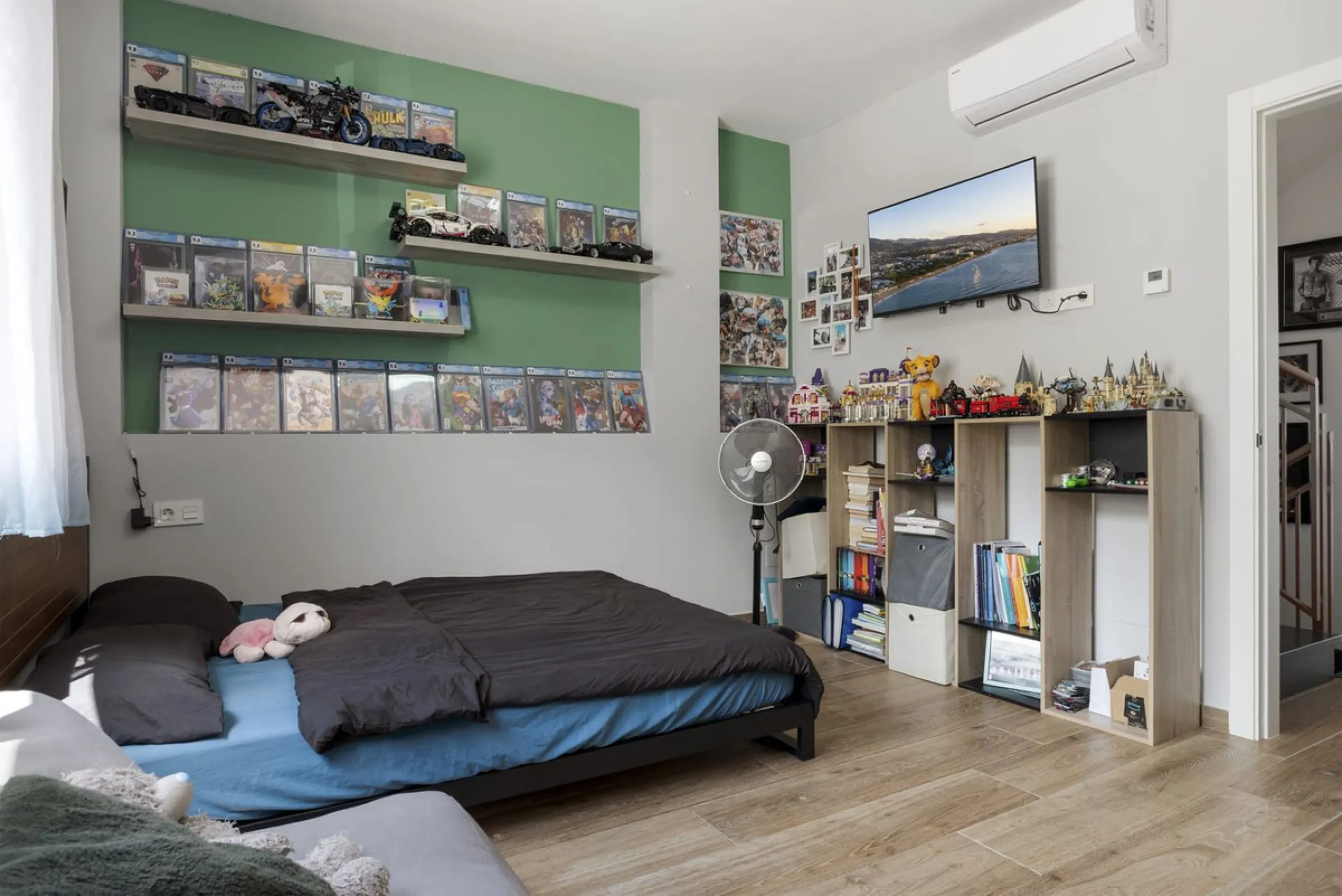 House - Townhouse в продаже в Estepona, Málaga. В доме 4 спален и 3 ванных комнат. Площадь дома 232 м²
