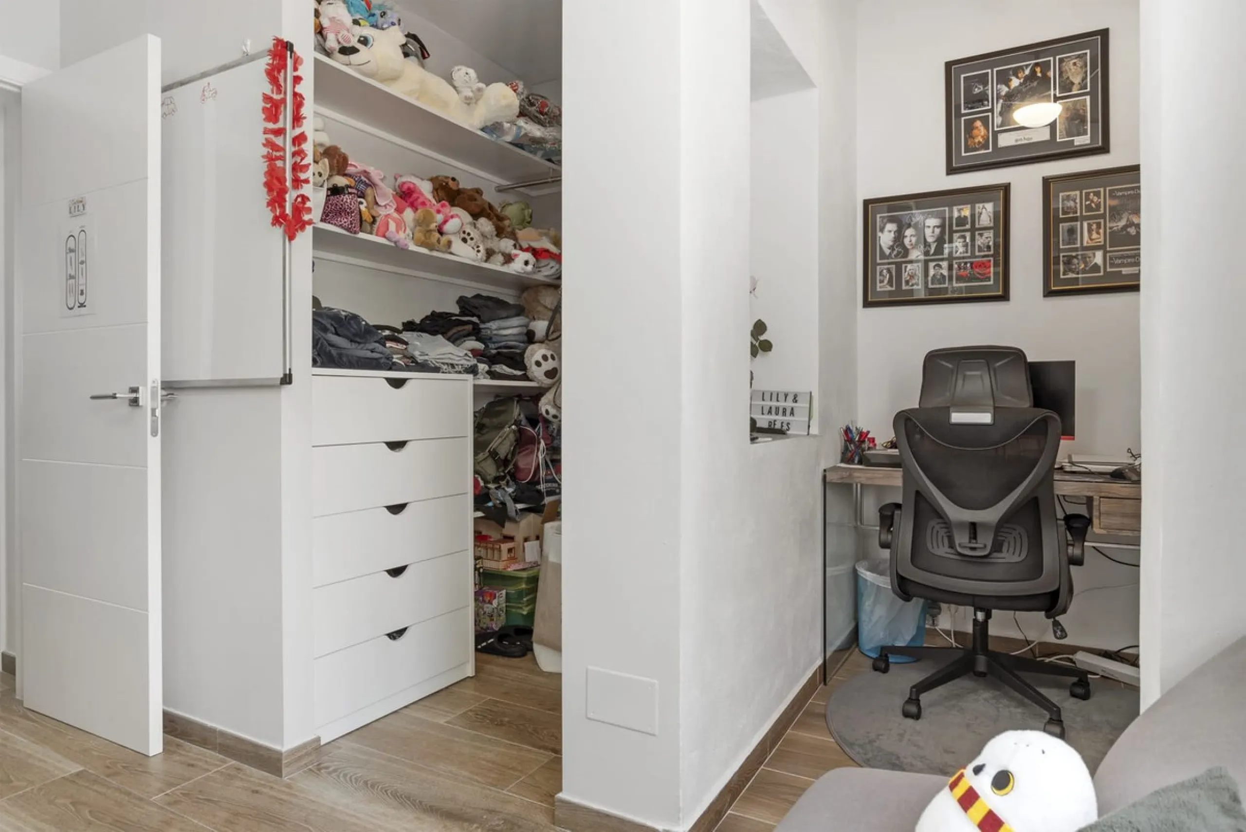 House - Townhouse в продаже в Estepona, Málaga. В доме 4 спален и 3 ванных комнат. Площадь дома 232 м²