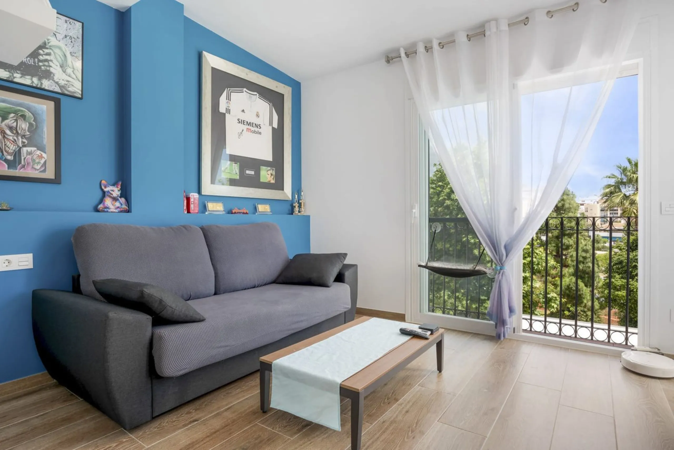 House - Townhouse в продаже в Estepona, Málaga. В доме 4 спален и 3 ванных комнат. Площадь дома 232 м²