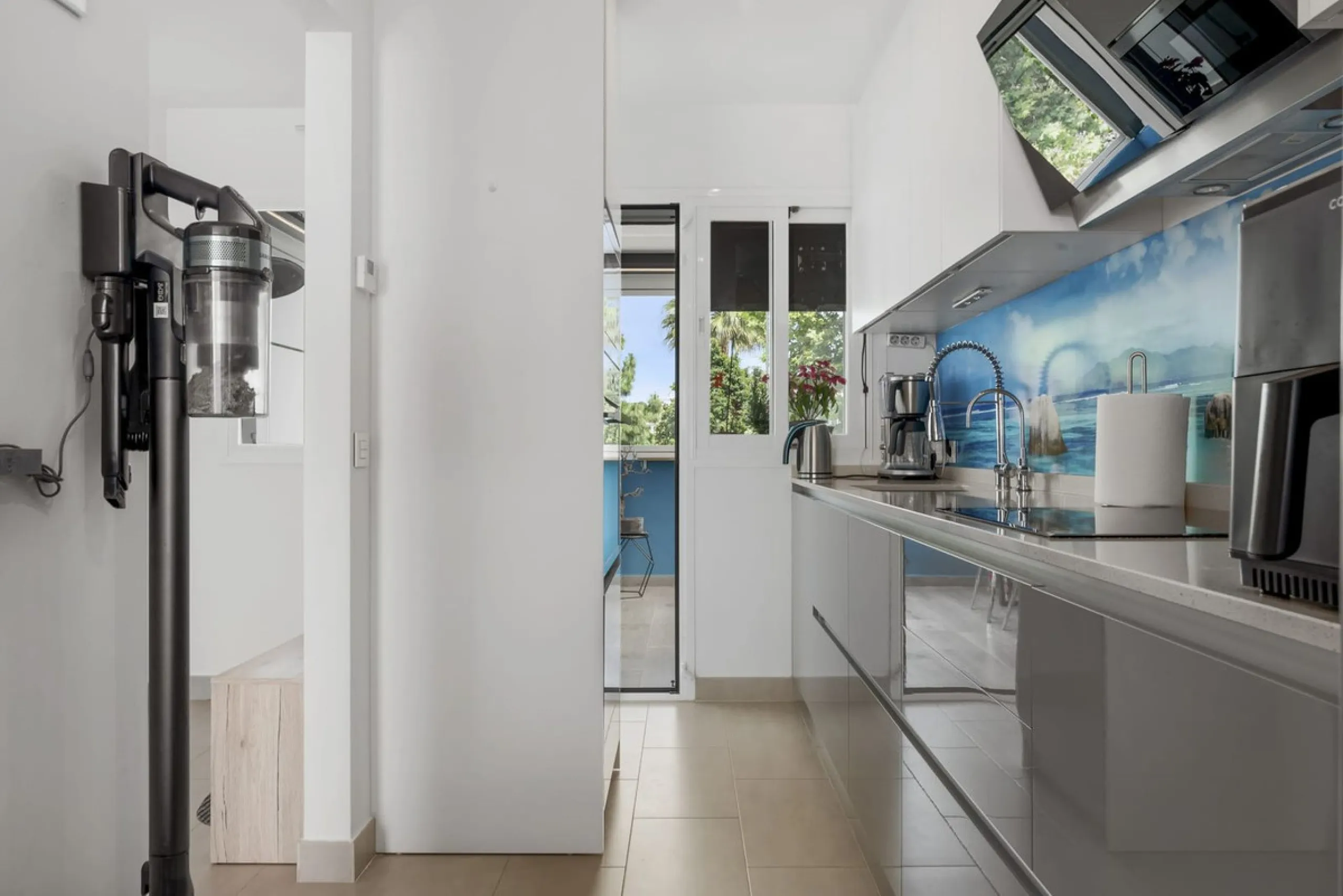 House - Townhouse в продаже в Estepona, Málaga. В доме 4 спален и 3 ванных комнат. Площадь дома 232 м²