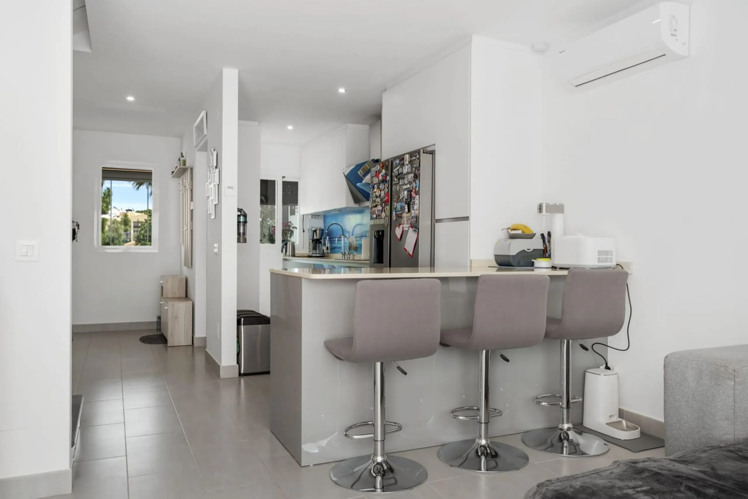 House - Townhouse в продаже в Estepona, Málaga. В доме 4 спален и 3 ванных комнат. Площадь дома 232 м²