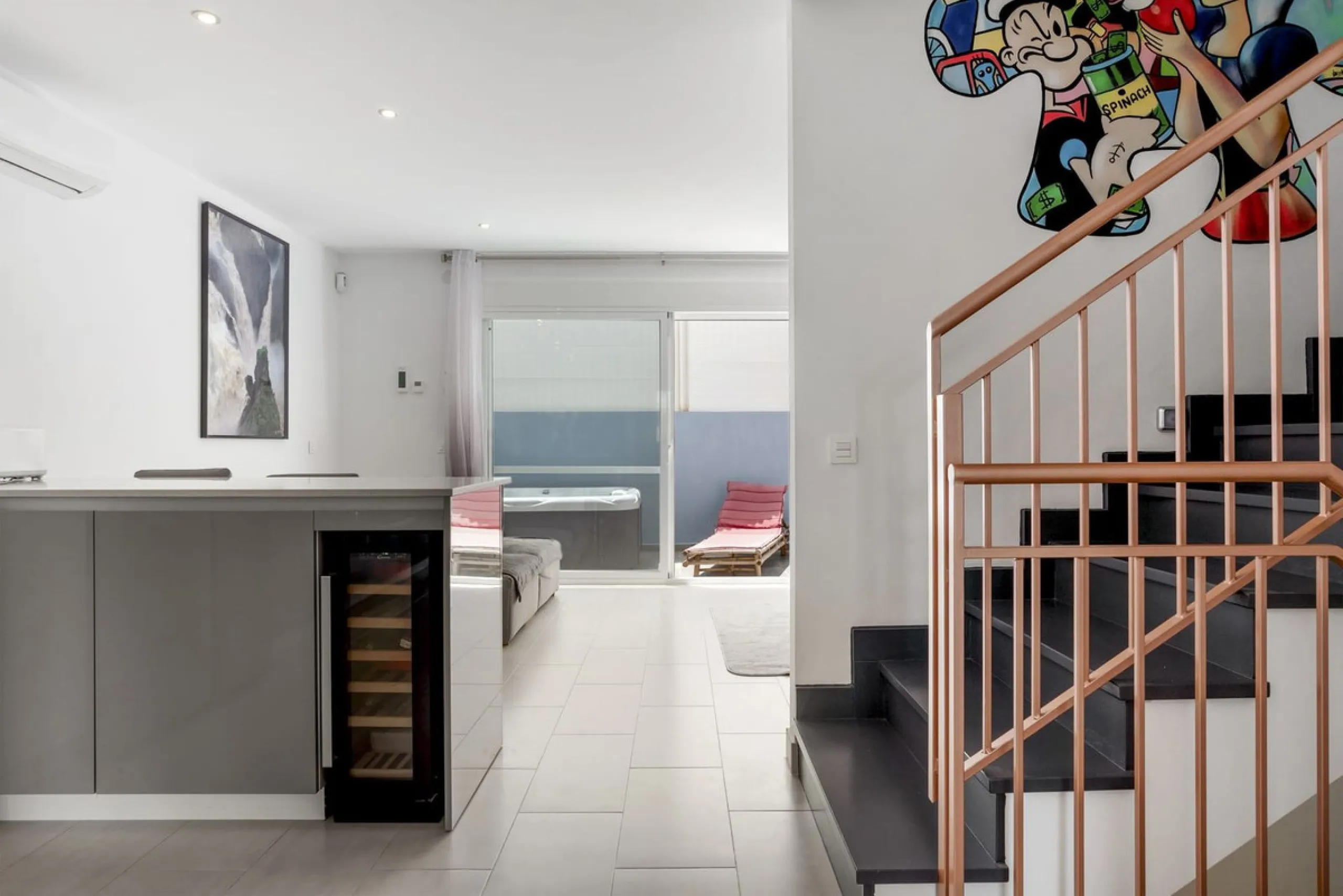 House - Townhouse в продаже в Estepona, Málaga. В доме 4 спален и 3 ванных комнат. Площадь дома 232 м²