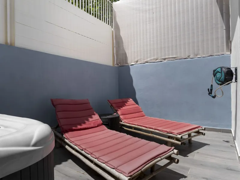 House - Townhouse в продаже в Estepona, Málaga. В доме 4 спален и 3 ванных комнат. Площадь дома 232 м²