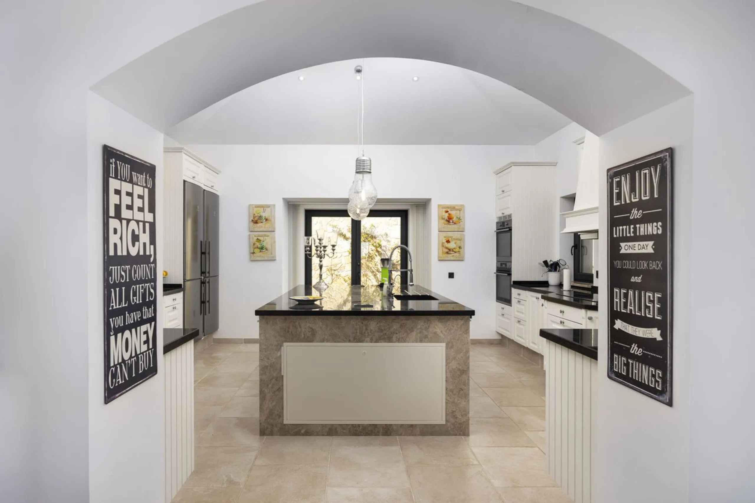 Luxury Villa in Valtocado – Panoramic Views