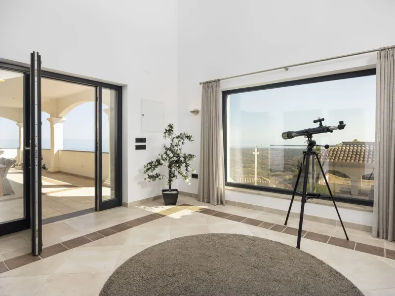Luxury Villa in Valtocado – Panoramic Views