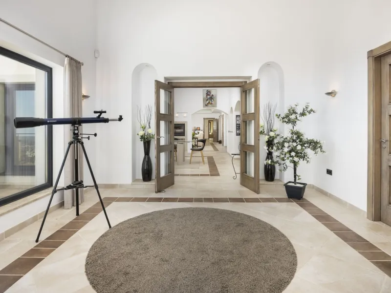 Luxury Villa in Valtocado – Panoramic Views