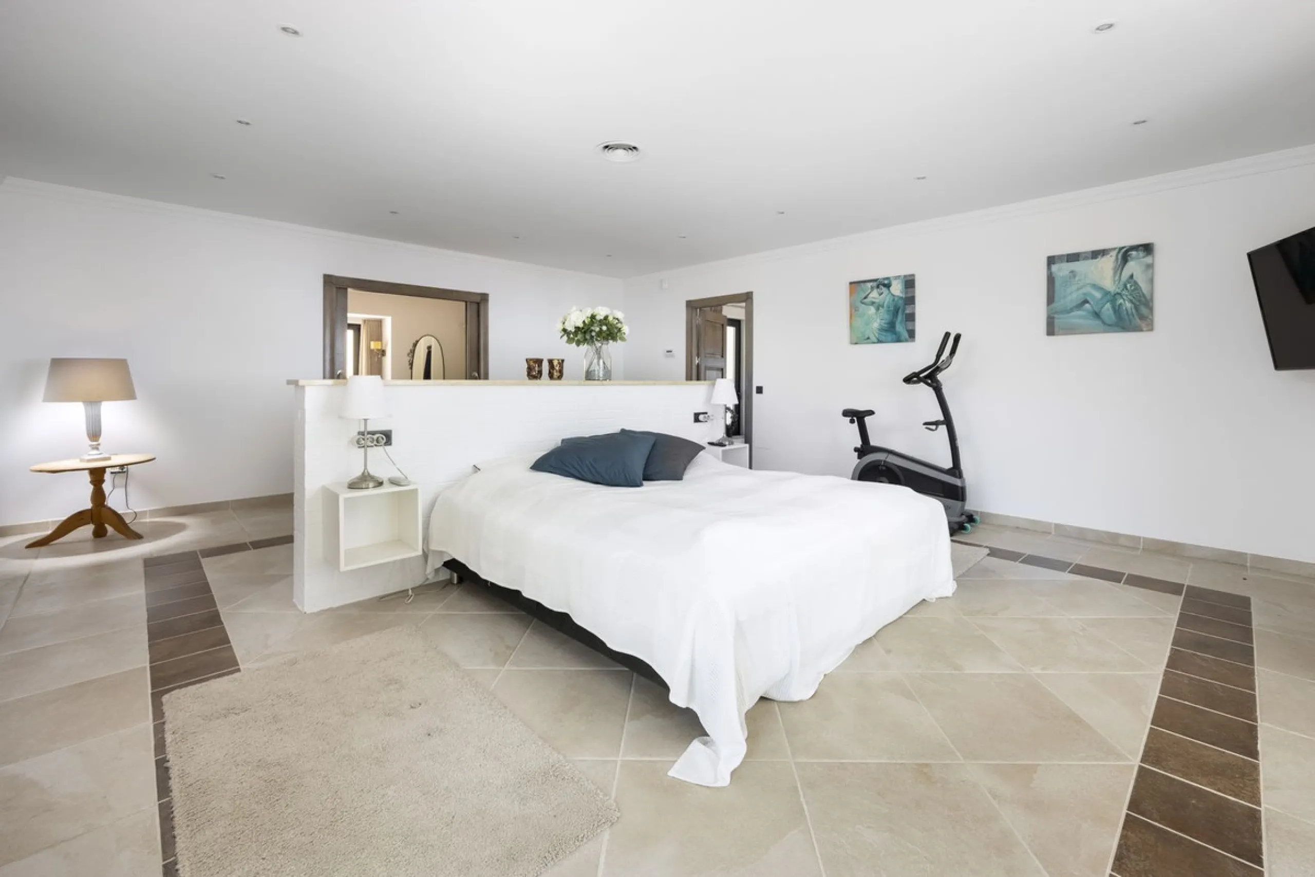 Luxury Villa in Valtocado – Panoramic Views
