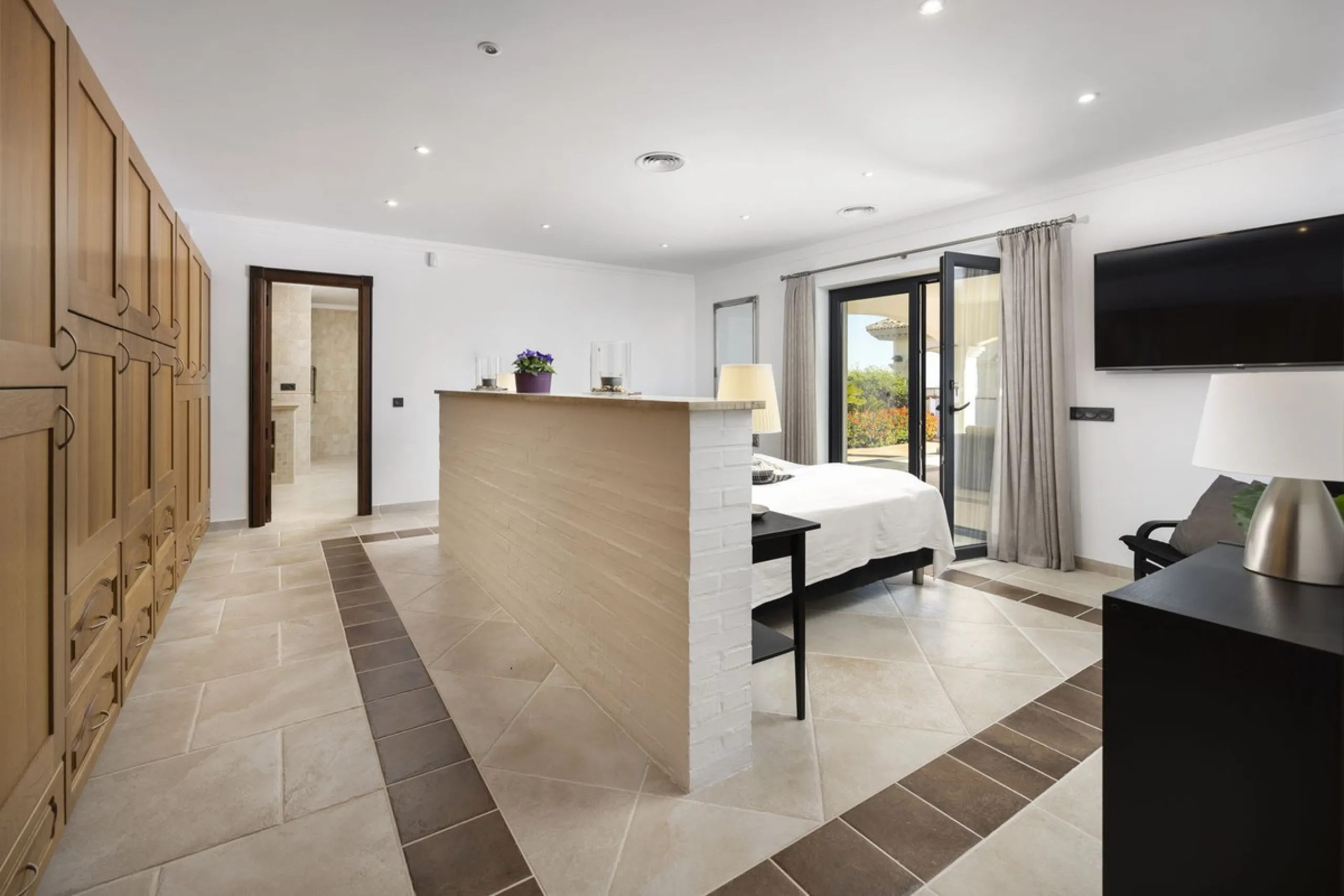 Luxury Villa in Valtocado – Panoramic Views