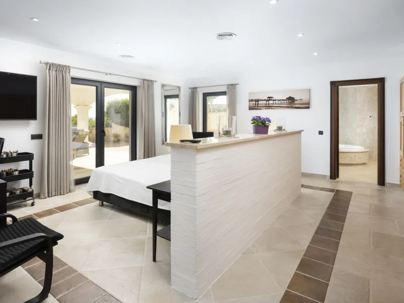 Luxury Villa in Valtocado – Panoramic Views