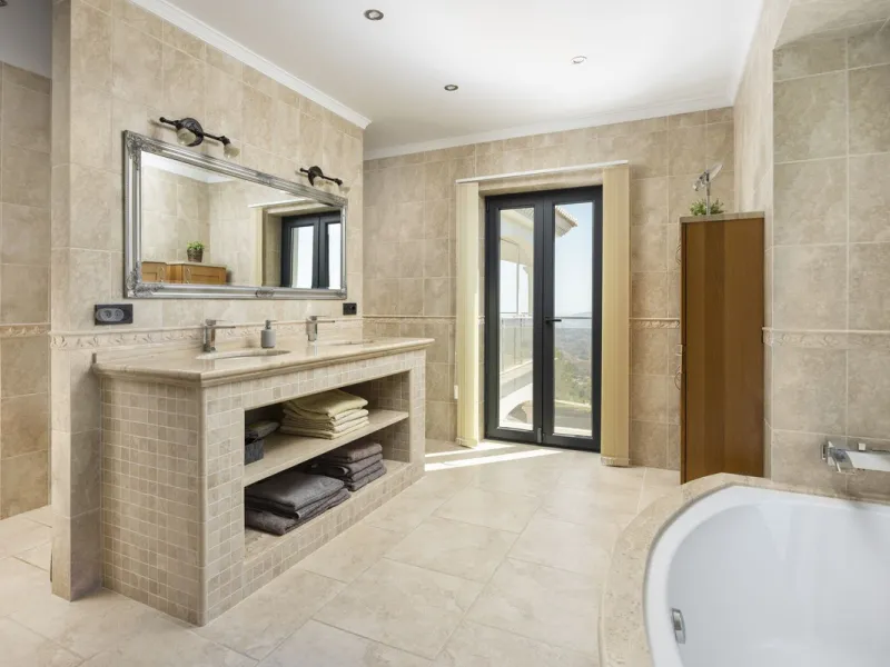 Luxury Villa in Valtocado – Panoramic Views