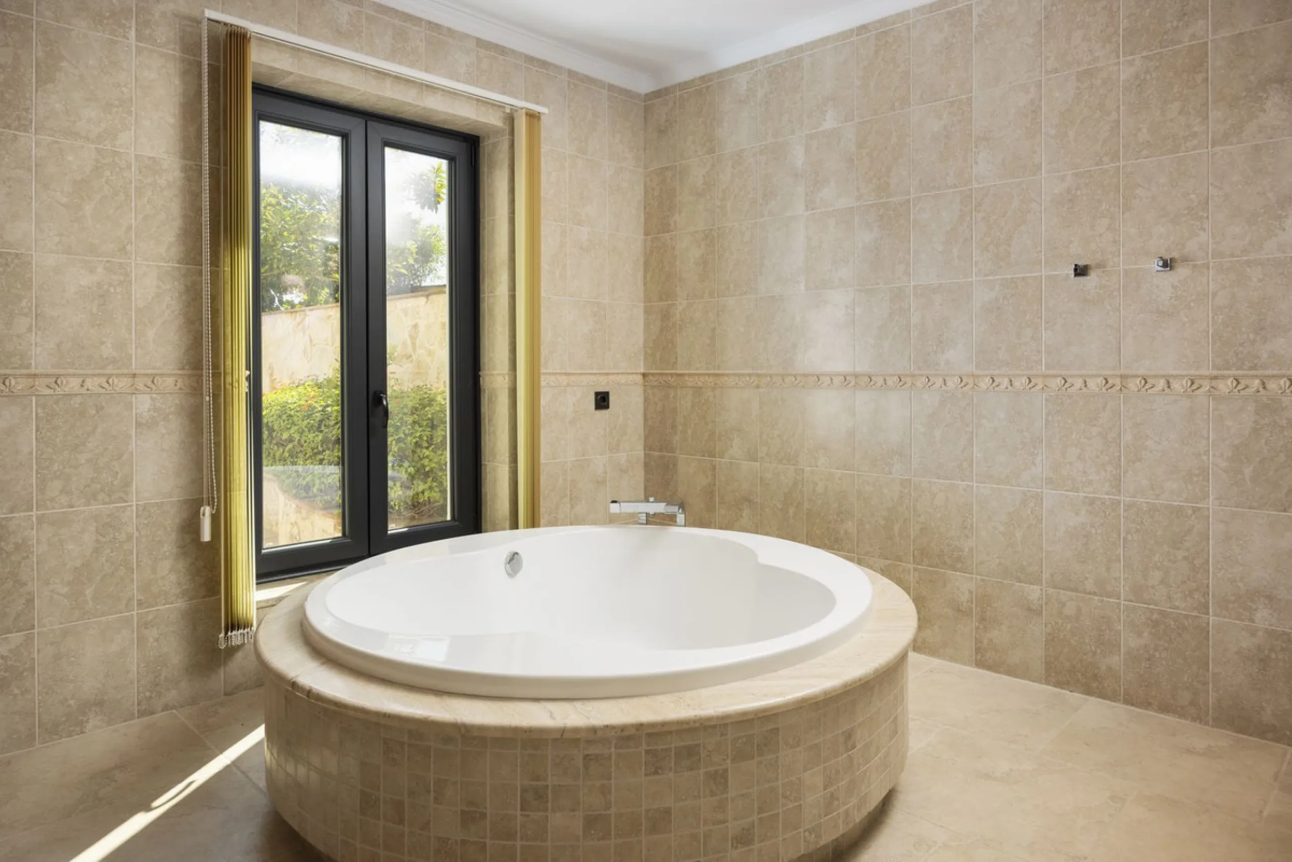 Luxury Villa in Valtocado – Panoramic Views