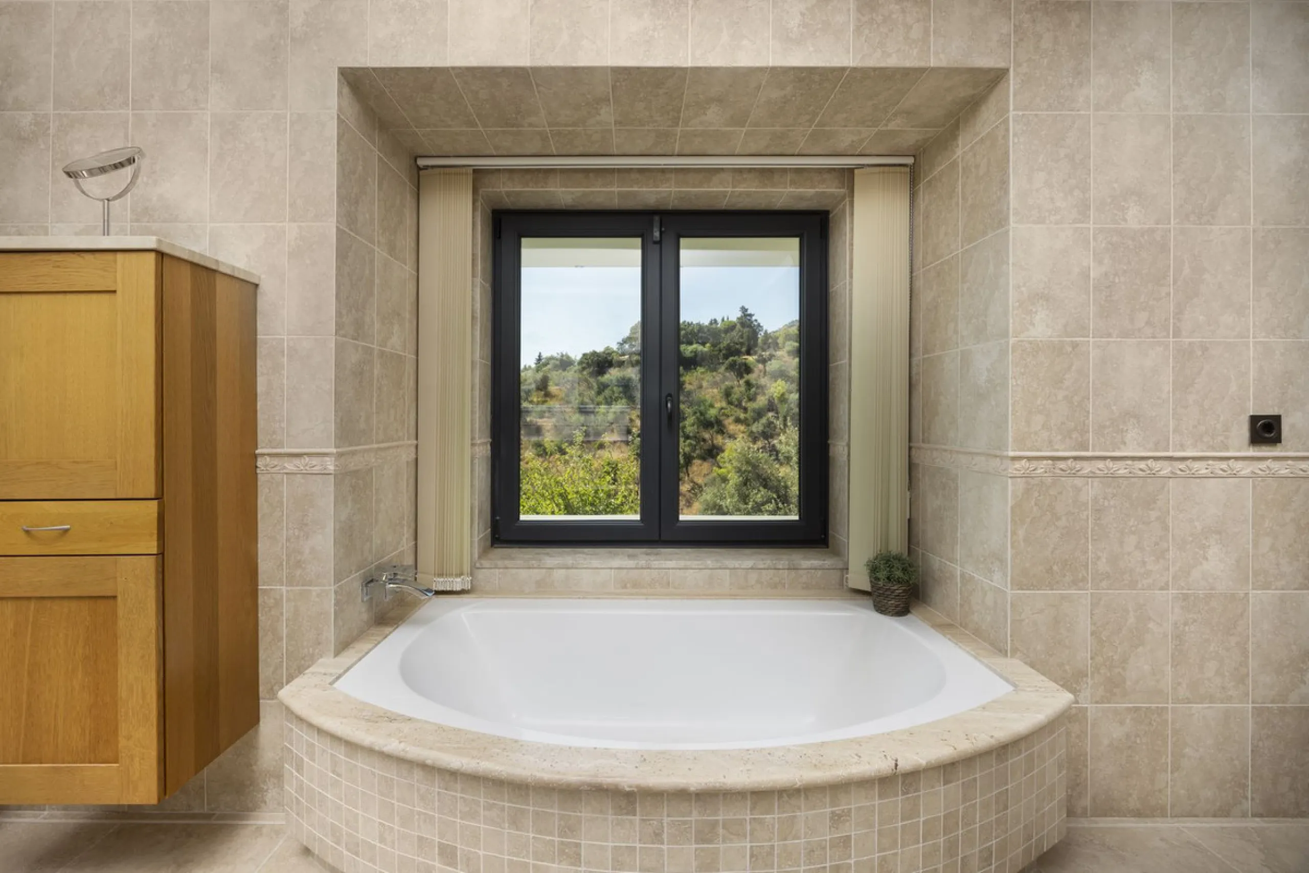 Luxury Villa in Valtocado – Panoramic Views