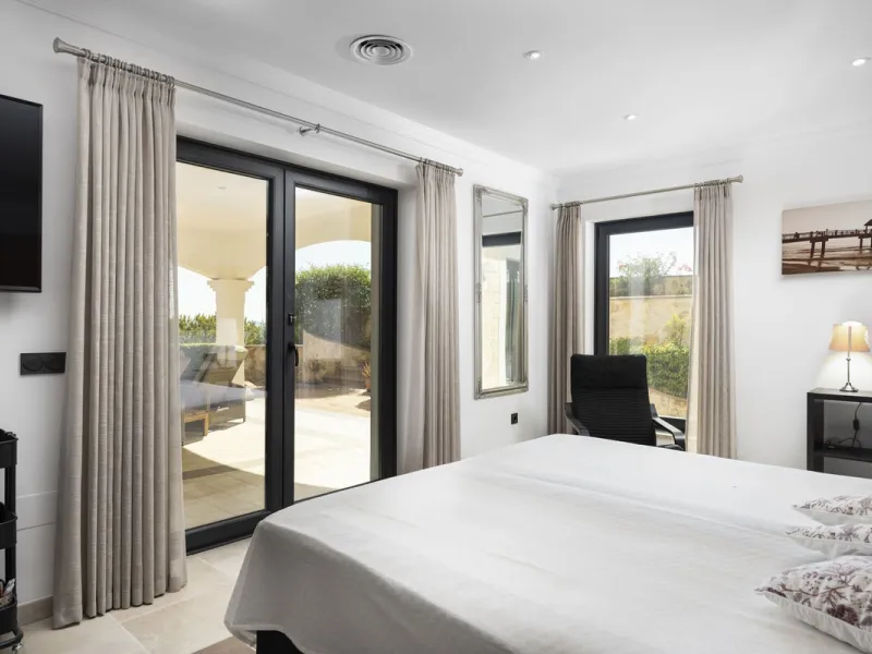 Luxury Villa in Valtocado – Panoramic Views