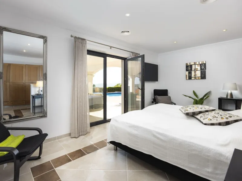 Luxury Villa in Valtocado – Panoramic Views