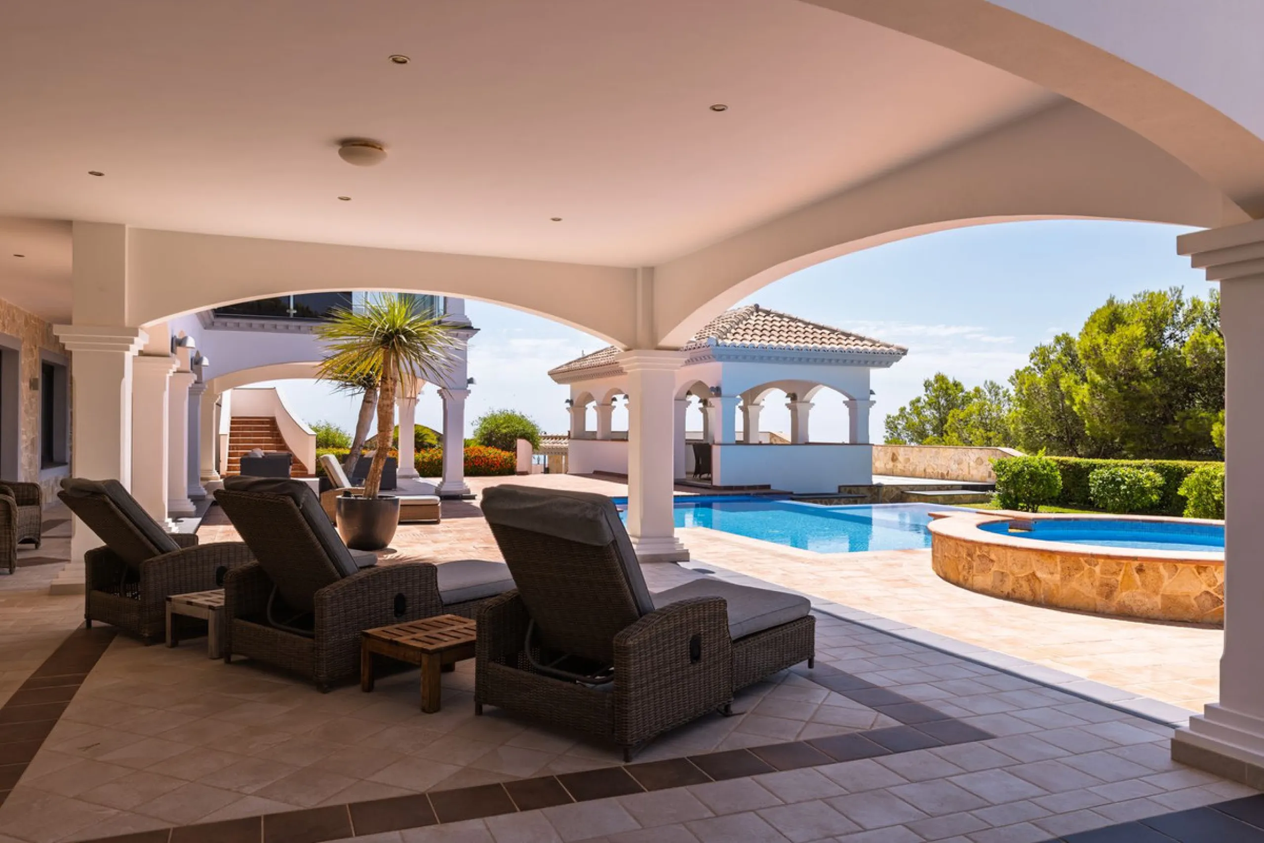 Luxury Villa in Valtocado – Panoramic Views