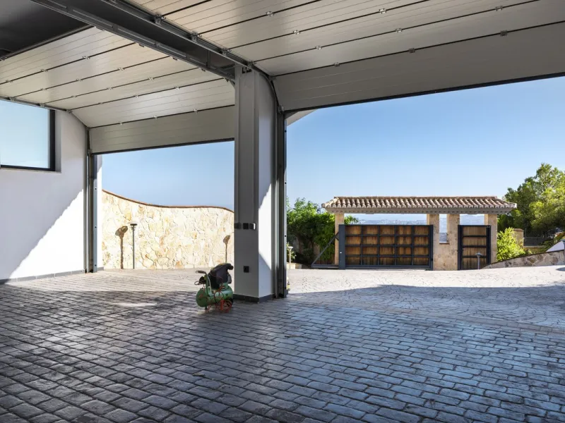 Luxury Villa in Valtocado – Panoramic Views