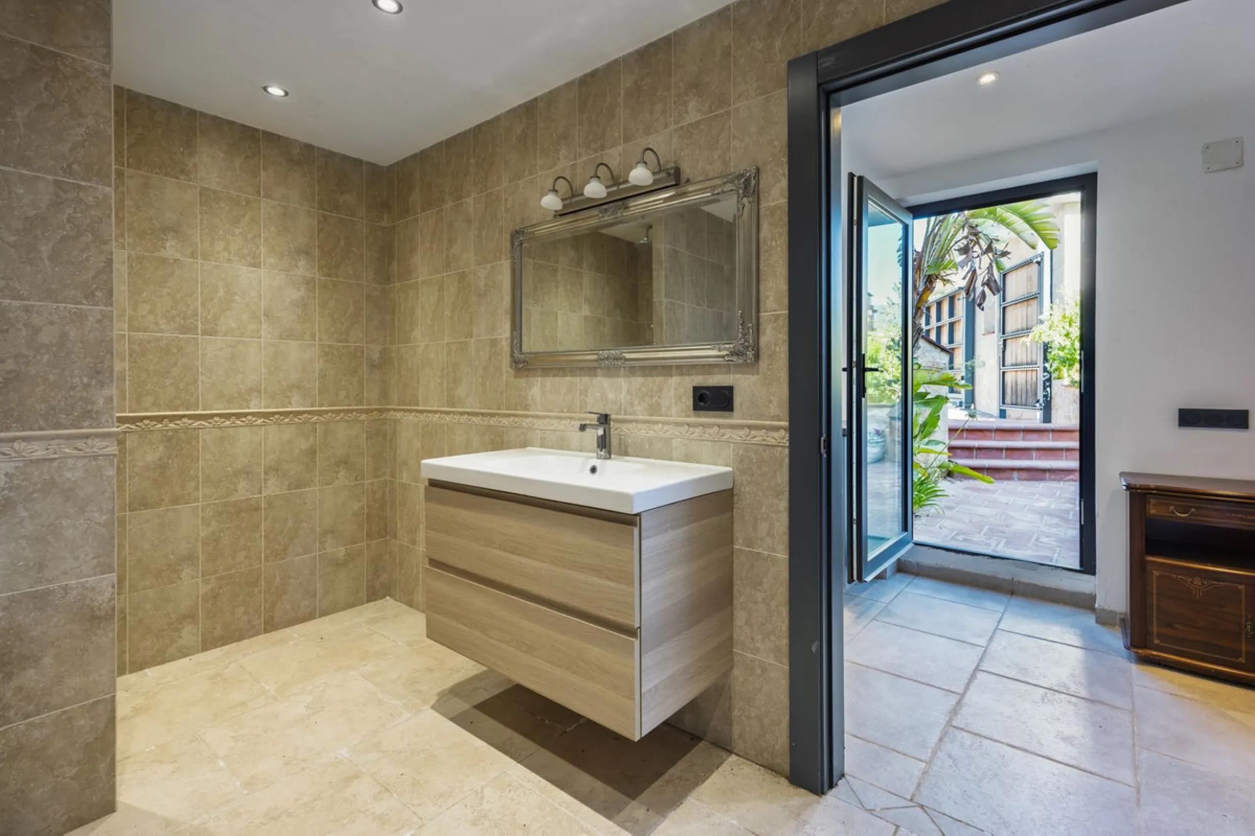Luxury Villa in Valtocado – Panoramic Views