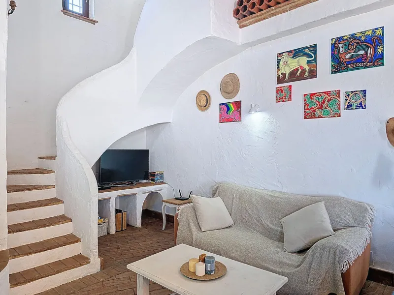 Authentic finca near Riogordo (Málaga, Costa del Sol) – ready to move in with swimming pool, solar panels and beautiful views